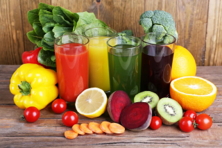 Jus Sayur atau Jus Buah? Mana yang Lebih Efektif untuk Detoks